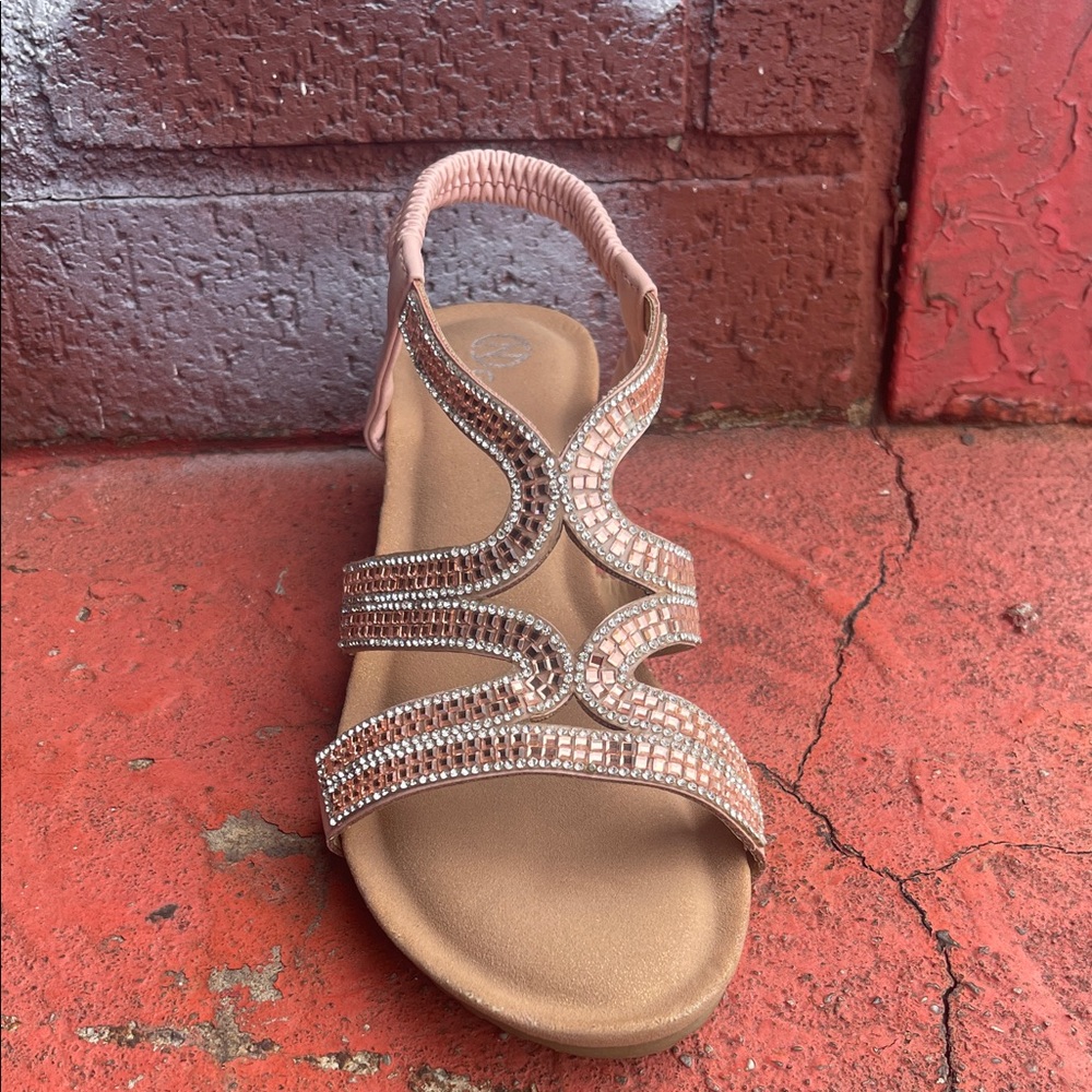 Elegant Pink Wedge Sandals - Picture 5 of 6